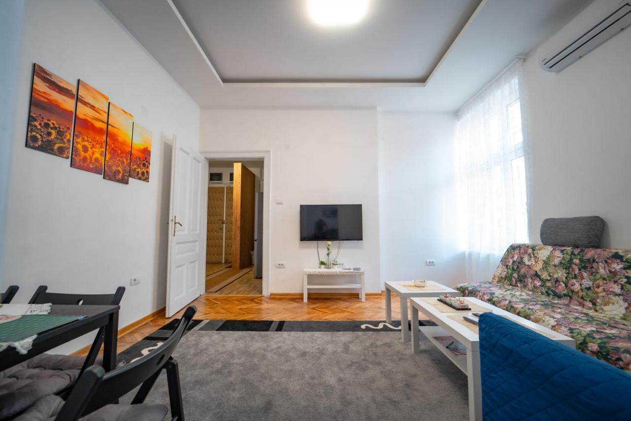Botanical9, Belgrade Centre, 2 Bedroom Apartment Екстер'єр фото