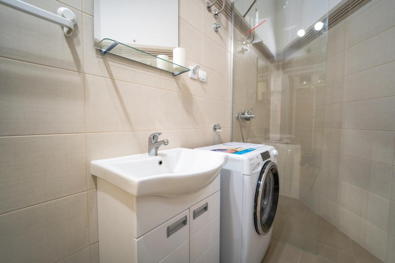 Botanical9, Belgrade Centre, 2 Bedroom Apartment Екстер'єр фото