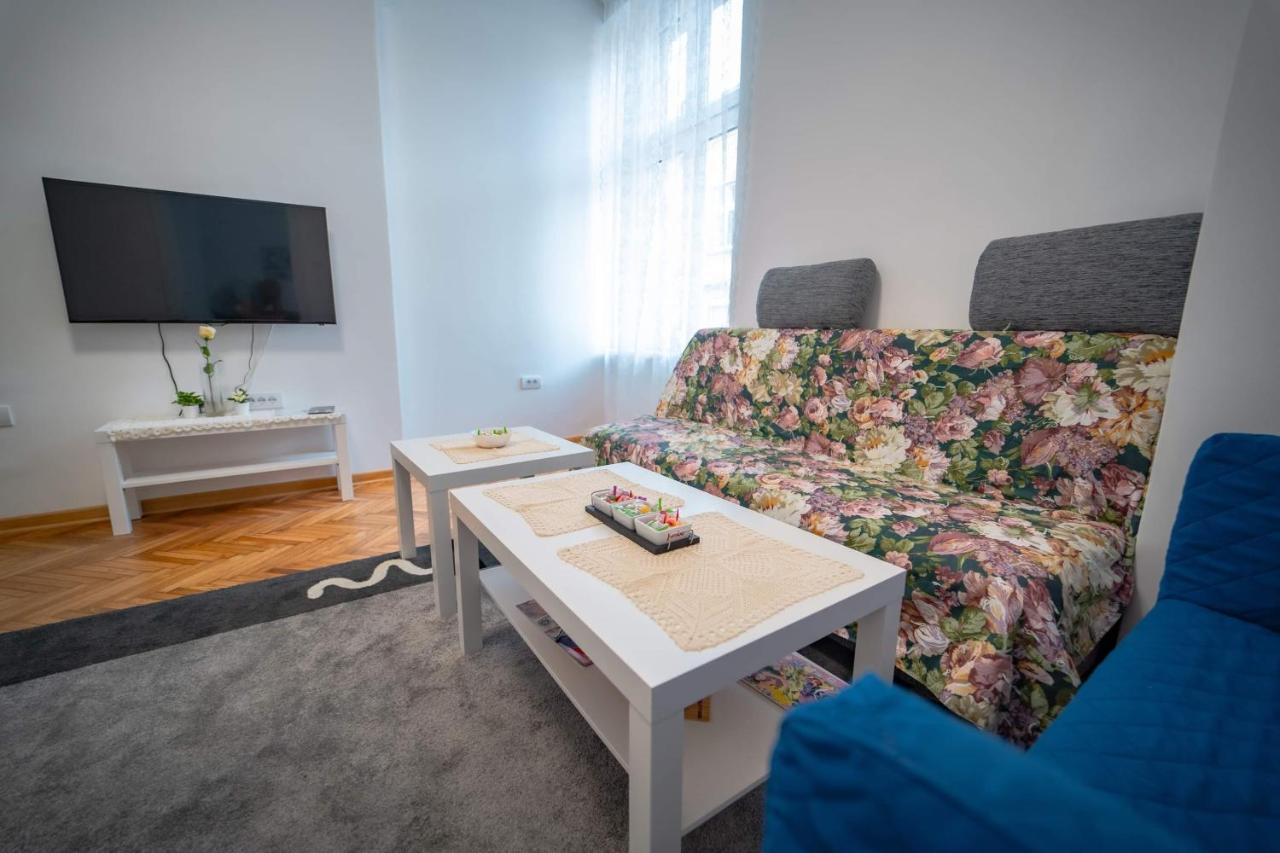Botanical9, Belgrade Centre, 2 Bedroom Apartment Екстер'єр фото